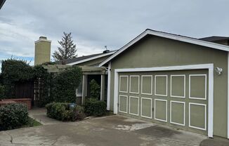 3 Bed 2 Bath Available NOW!!! 2 Car Garage!!!