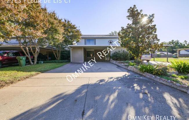 2113 FLEUR DE LIS CT