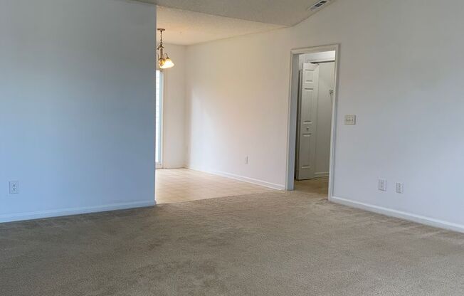 TWO WEEKS FREE RENT - 3 Bedroom, 2 Bath House on Newbury Lane