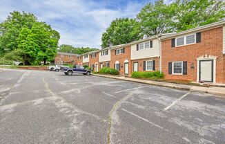 2 beds, 1.5 baths, $1,049