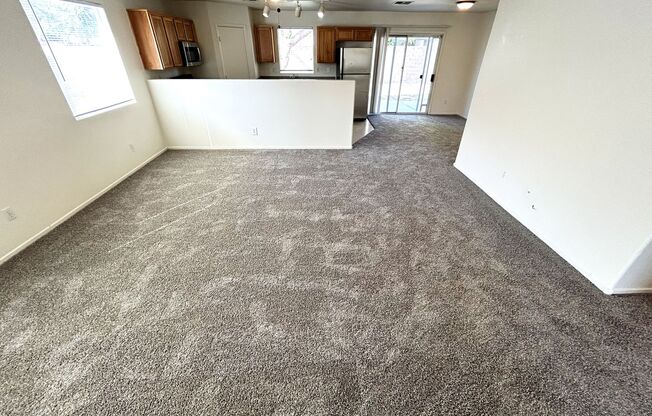 BEAUTIFUL 3 BEDROOM 2 BATHROOM HOUSE, LOCATED IN A WONDERFUL GATED COMMUNITY