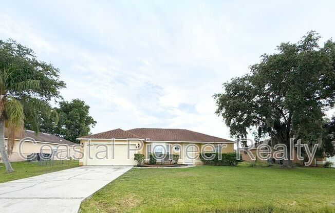 462 LARK CT
