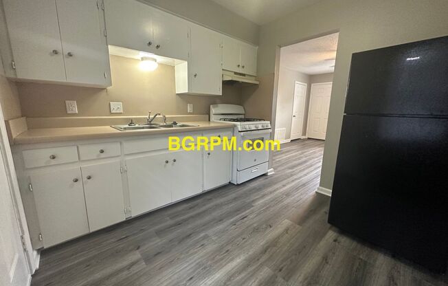 2 beds, 1 bath, 800 sqft, $675