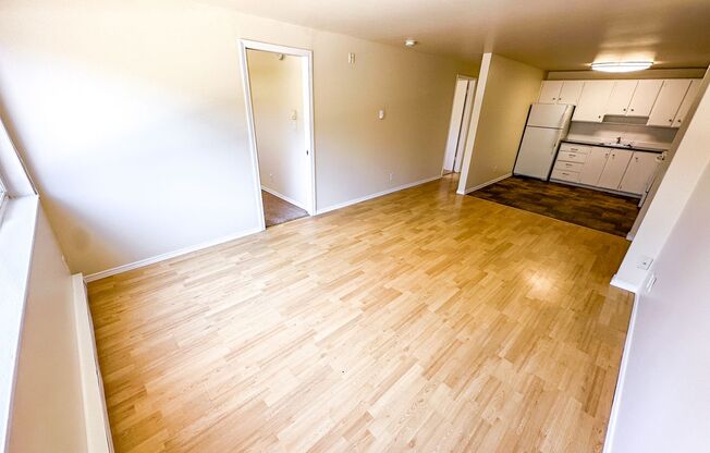 2 beds, 1 bath, 675 sqft, $2,295, Unit 202