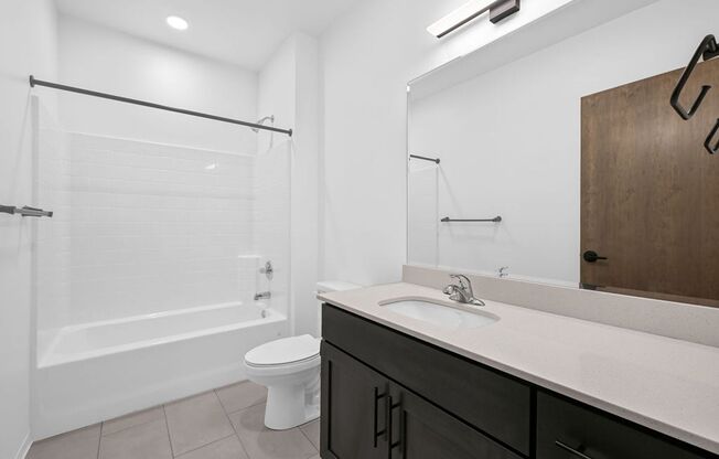 2 beds, 2 baths, 956 sqft, $1,825, Unit 3209