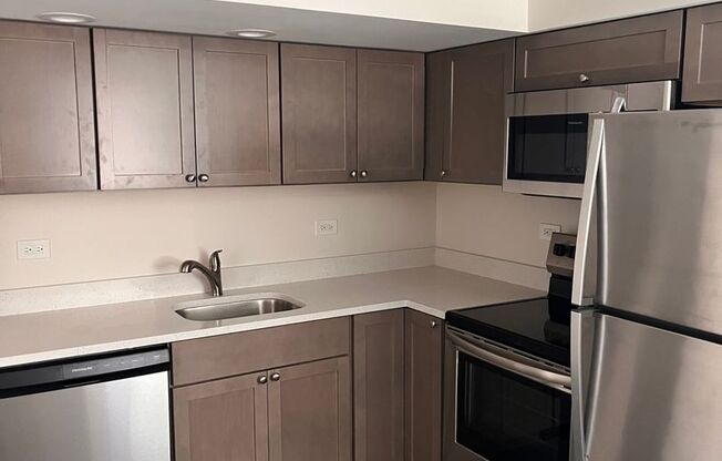 9457 Maple LLC