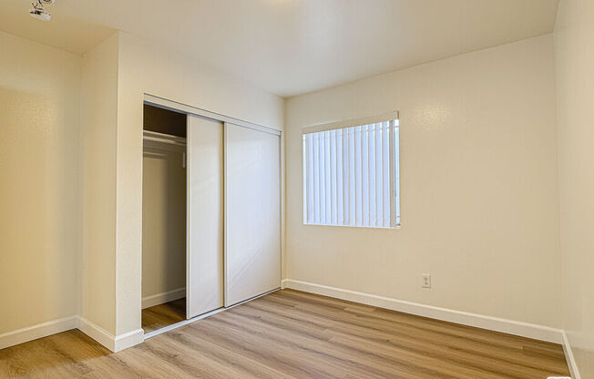 1555 W 204 ST