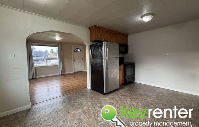 2 beds, 1 bath, $1,650