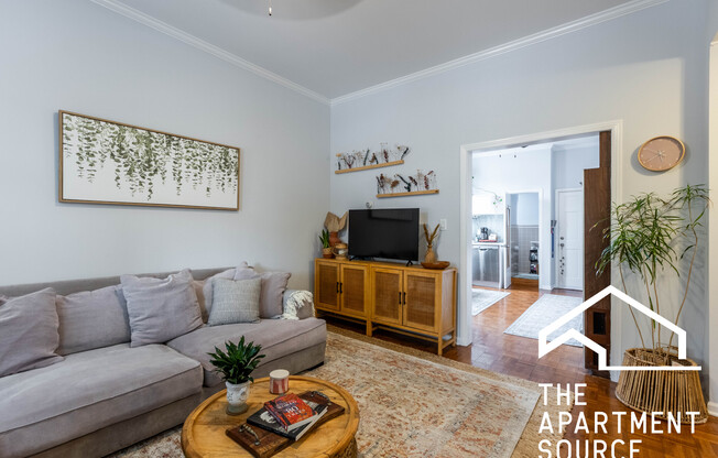 2215 W WELLINGTON