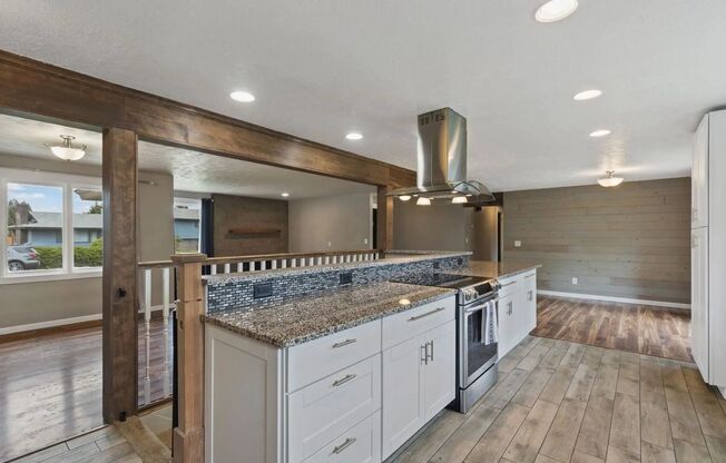 Spacious 5-Bedroom Home in Coveted Mead School District – Corner Lot Charm!