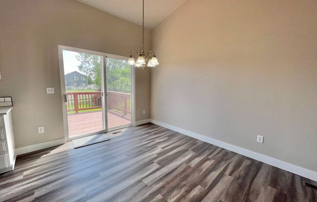 Beautifully updated home in SE Loveland