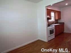 2 beds, 1 bath, $2,400, Unit 3