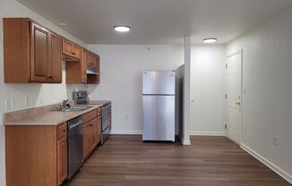 3 beds, 2 baths, $1,390, Unit 3A