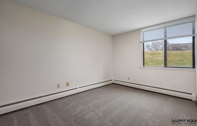 3 beds, 2 baths, 1,209 sqft, $1,295, Unit 2215-315