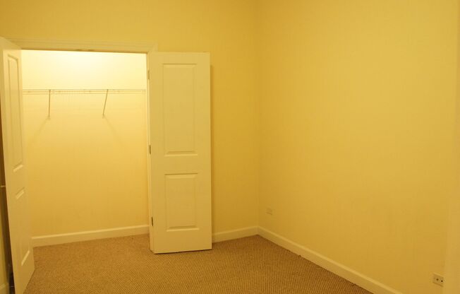 3 beds, 2 baths, 1,227 sqft, $2,695, Unit 32S