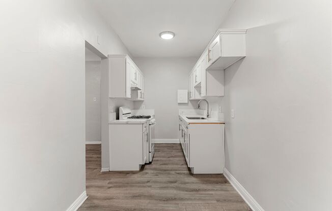 2 beds, 1 bath, 552 sqft, $1,895, Unit 726-03