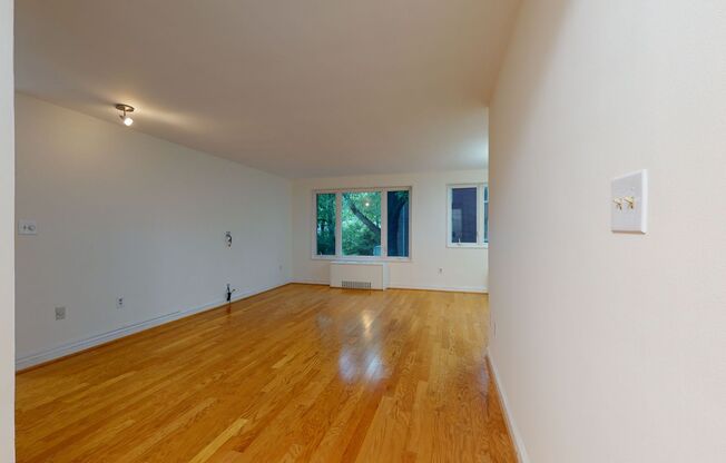Glover Park Spacious 970 Square Foot Two Bedroom W/All Energy Utilties Included Available Now!