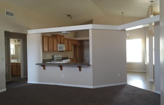 3 beds, 2 baths, $1,885
