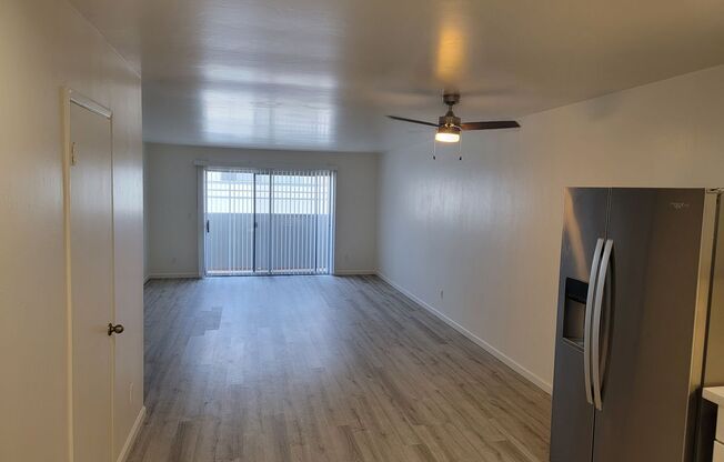 2 beds, 1 bath, 910 sqft, $2,250, Unit 672