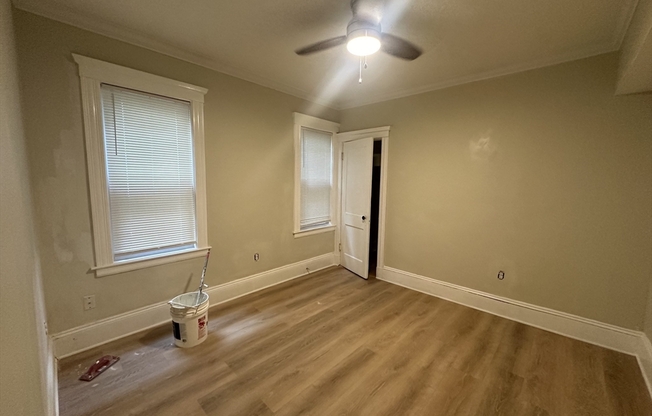 3 beds, 1 bath, $3,000, Unit 1