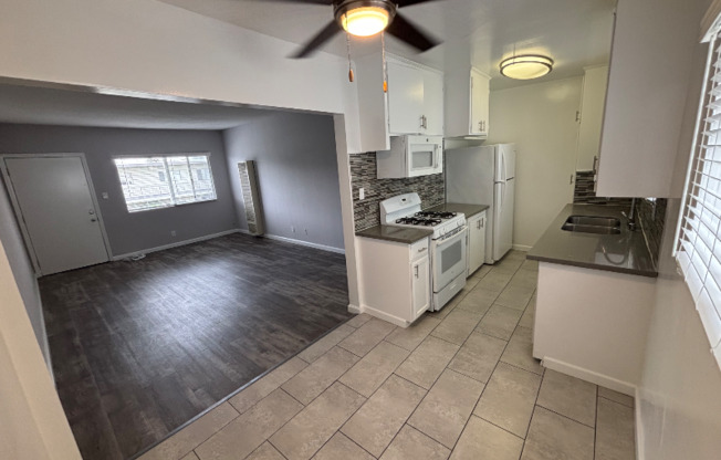 3313 W ARTESIA BLVD