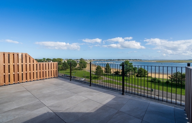 1 bed, 1 bath, 646 sqft, $2,975, Unit PH506