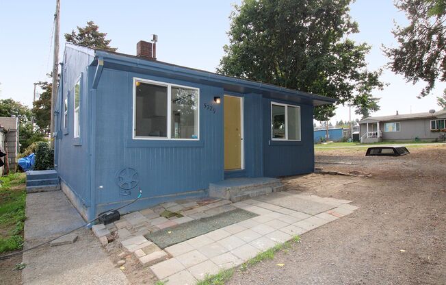 Cully 1 Bedroom Bungalow in Secluded Location