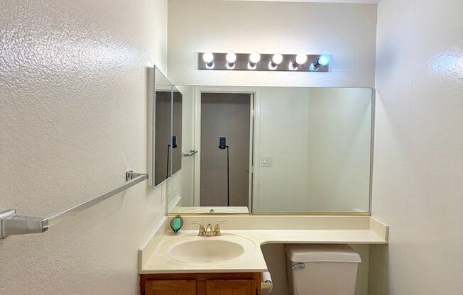 4 beds, 2.5 baths, $2,350