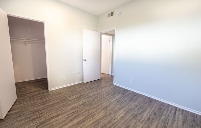2 beds, 2.5 baths, 1,250 sqft, $2,198, Unit 250