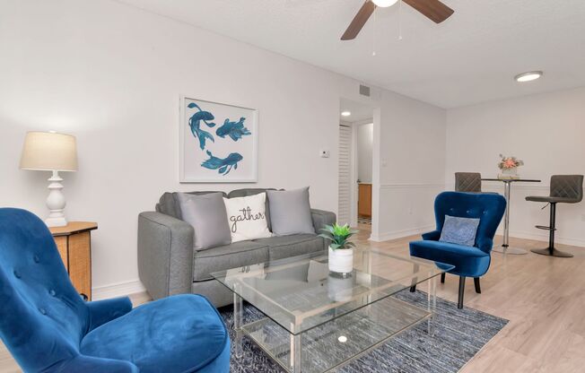 Ground Floor 1 BR + Den in Brandon with Resort Amenities