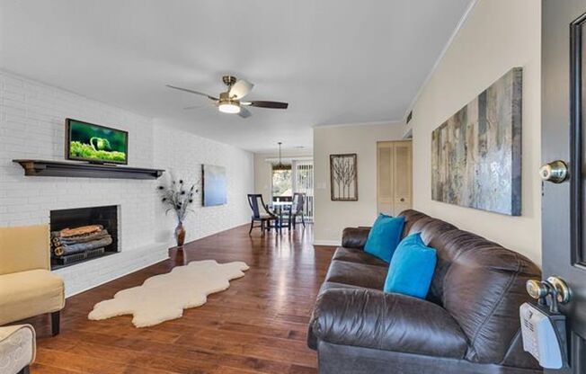 Charming 2 bedroom 2 bath furnished condo in desirable Brookside.