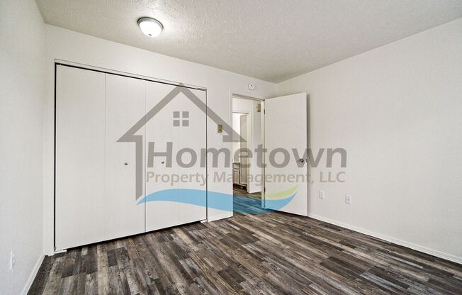 2 beds, 1 bath, 800 sqft, $1,200, Unit A4