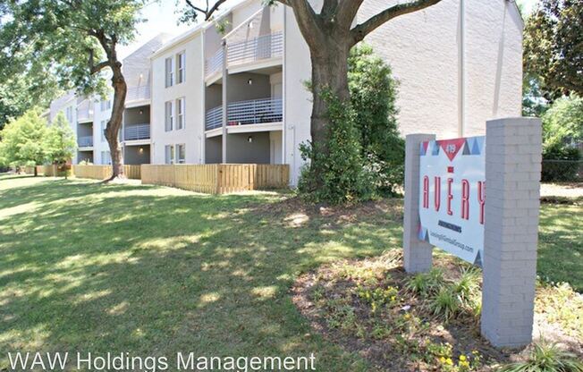 419 Chamberlain St SE