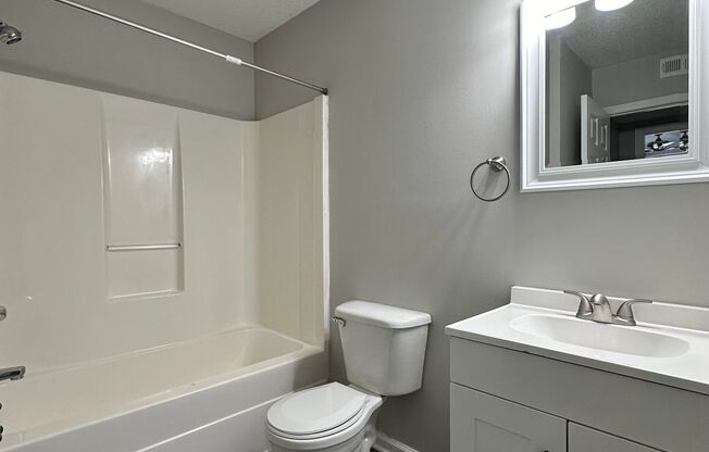 2 beds, 1 bath, 750 sqft, $1,295, Unit 264- Seals