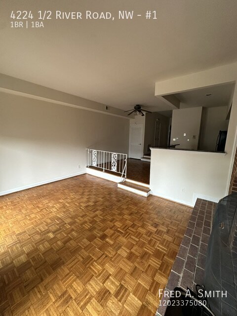 4224 1/2 RIV RD