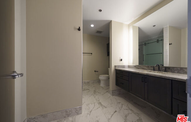 1 bed, 1 bath, 947 sqft, $3,300, Unit 1314