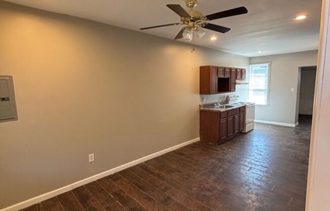 Spacious 2-Bedroom, 2-Bath Single-Family Home in Kensington – Available Now!