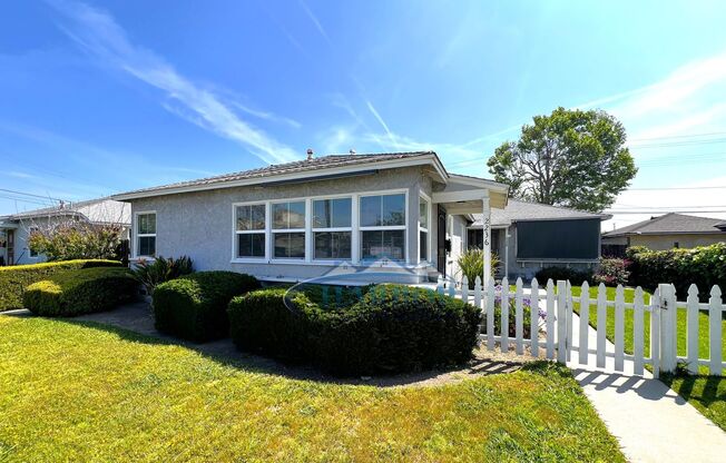 Charming Front Unit 2 Bedroom 1 Bath