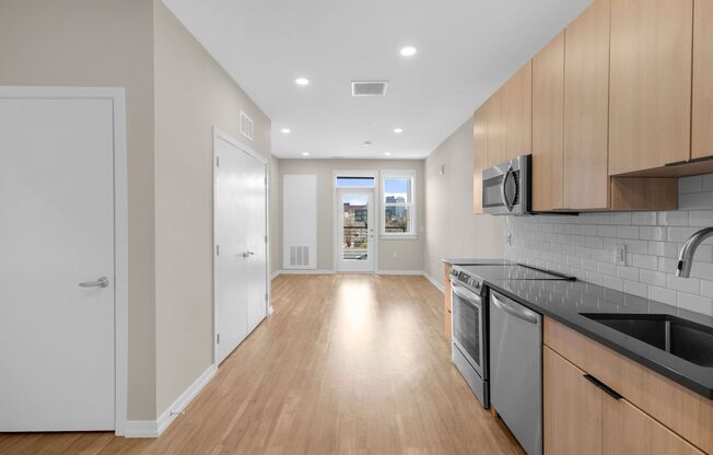 1 bed, 1 bath, 614 sqft, $2,160, Unit 521