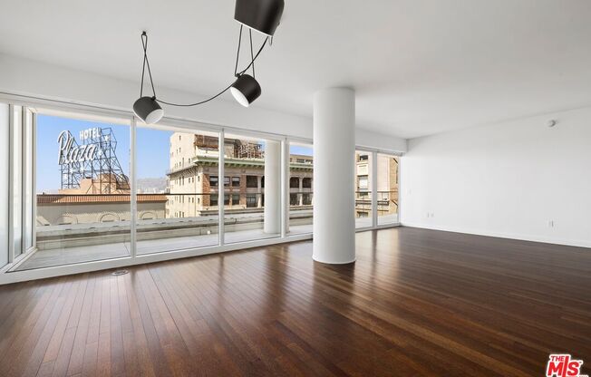 1 bed, 2 baths, 1,510 sqft, $6,995, Unit 12I