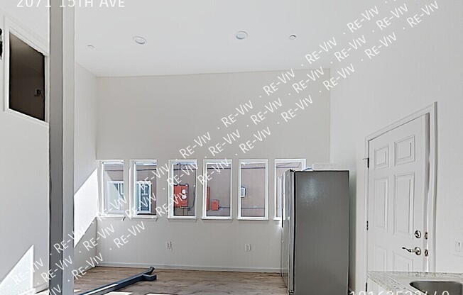 2071 15th Ave