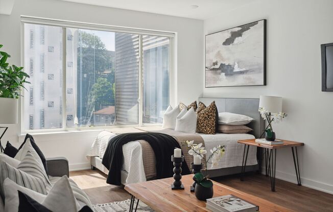 Studio, 1 bath, 500 sqft, $1,315, Unit 304