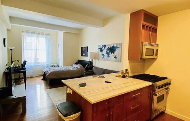 88 GREENWICH ST