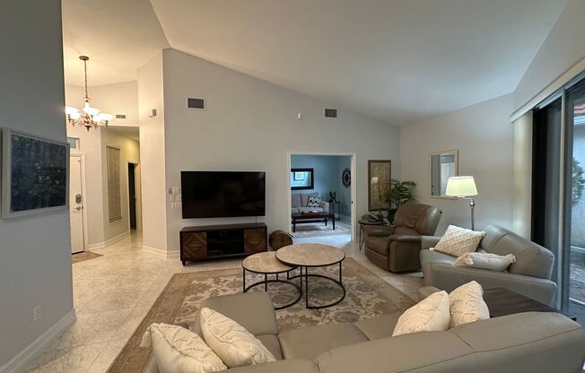 3 beds, 2 baths, 1,762 sqft, $6,500, Unit Seasonal