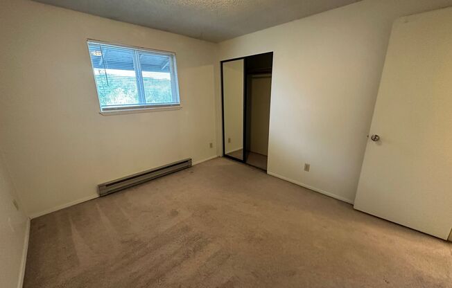 2 beds, 1 bath, $1,550