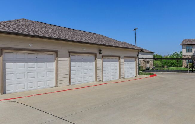 2 beds, 2 baths, 1,039 sqft, $1,616, Unit 1124