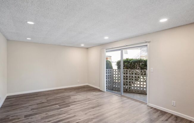 681 BELLFLOWER AVE