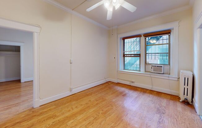 Dupont Circle One Bedroom Apartment- Amazing Location!