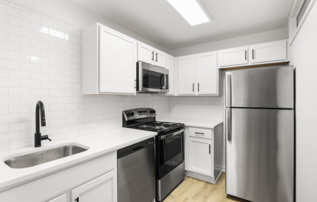 2 beds, 1.5 baths, 1,000 sqft, $3,557, Unit 363_H