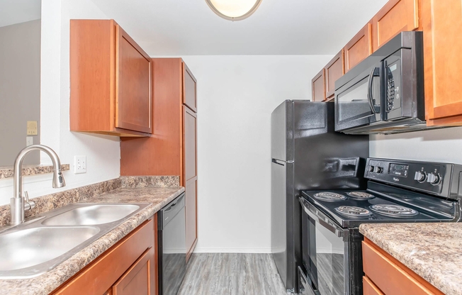 1 bed, 1 bath, 551 sqft, $1,071